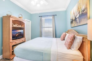 3 bedrooms, desk, iron/ironing board, WiFi