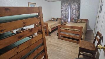 5 Schlafzimmer, kostenloses WLAN, Bettwäsche, Rollstuhlgeeignet