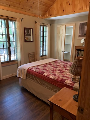 4 chambres, fer et planche à repasser, Wi-Fi, draps fournis