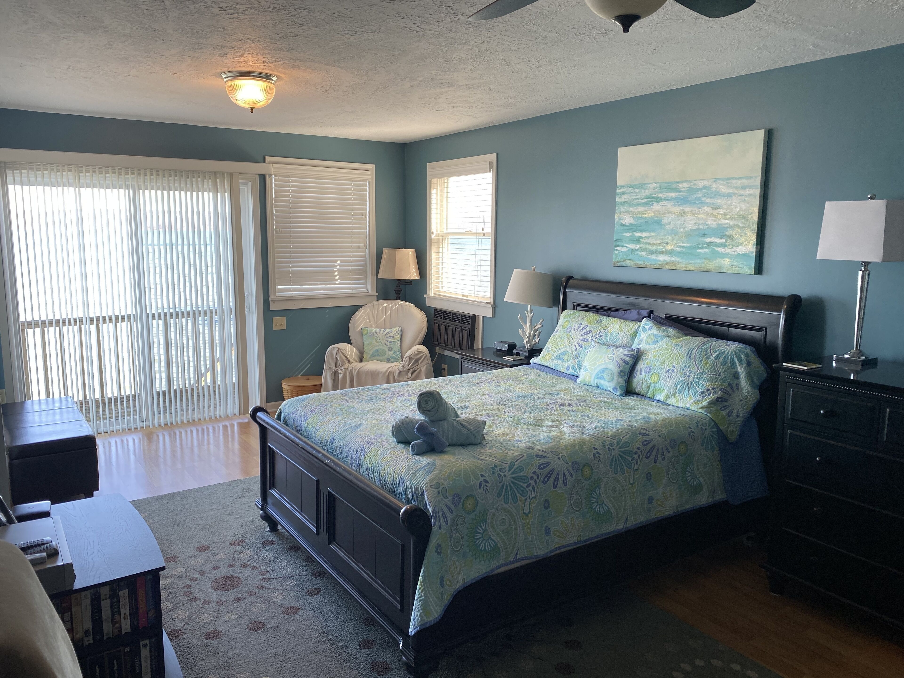 3 chambres, fer et planche à repasser, Wi-Fi gratuit, draps fournis