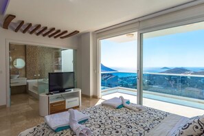 Villa, 4 chambres, piscine privée | 4 chambres, draps fournis