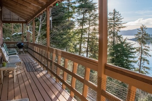 Home away from home in scenic coastal Alaskan rainforest