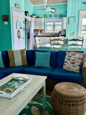 تلفزيون ذكي، كُتُب، ستيريو