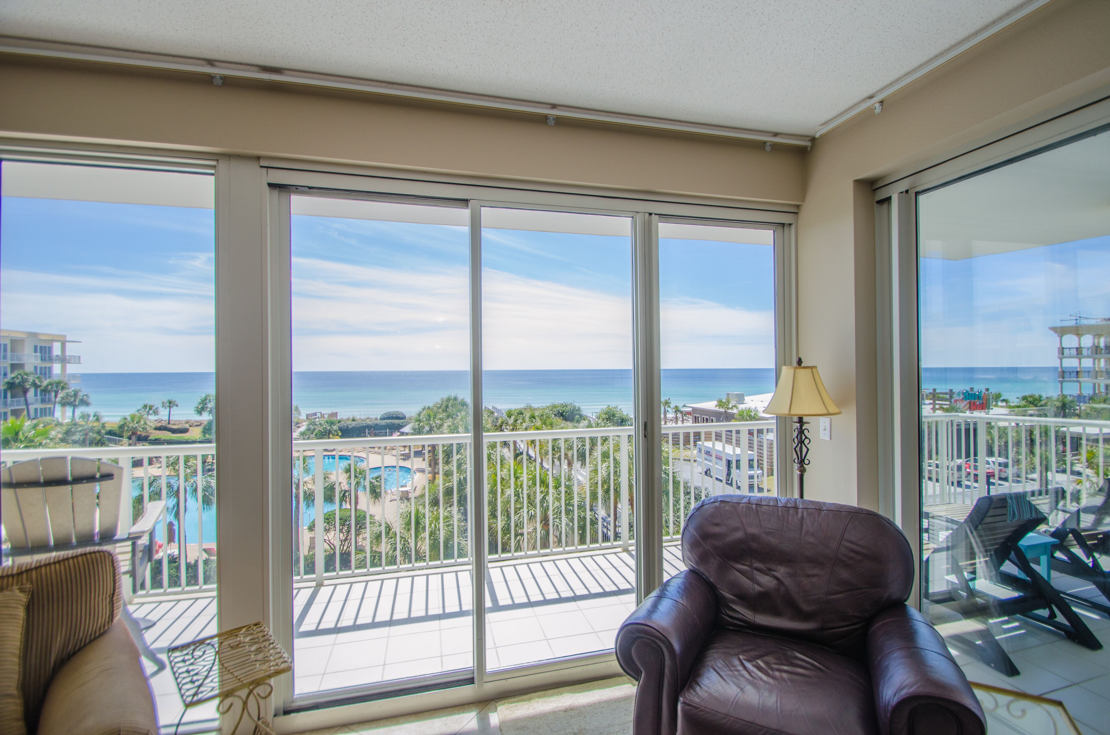 Luxury Corner Unit! 1408 ft. Huge 500 sq ft. Balcony!