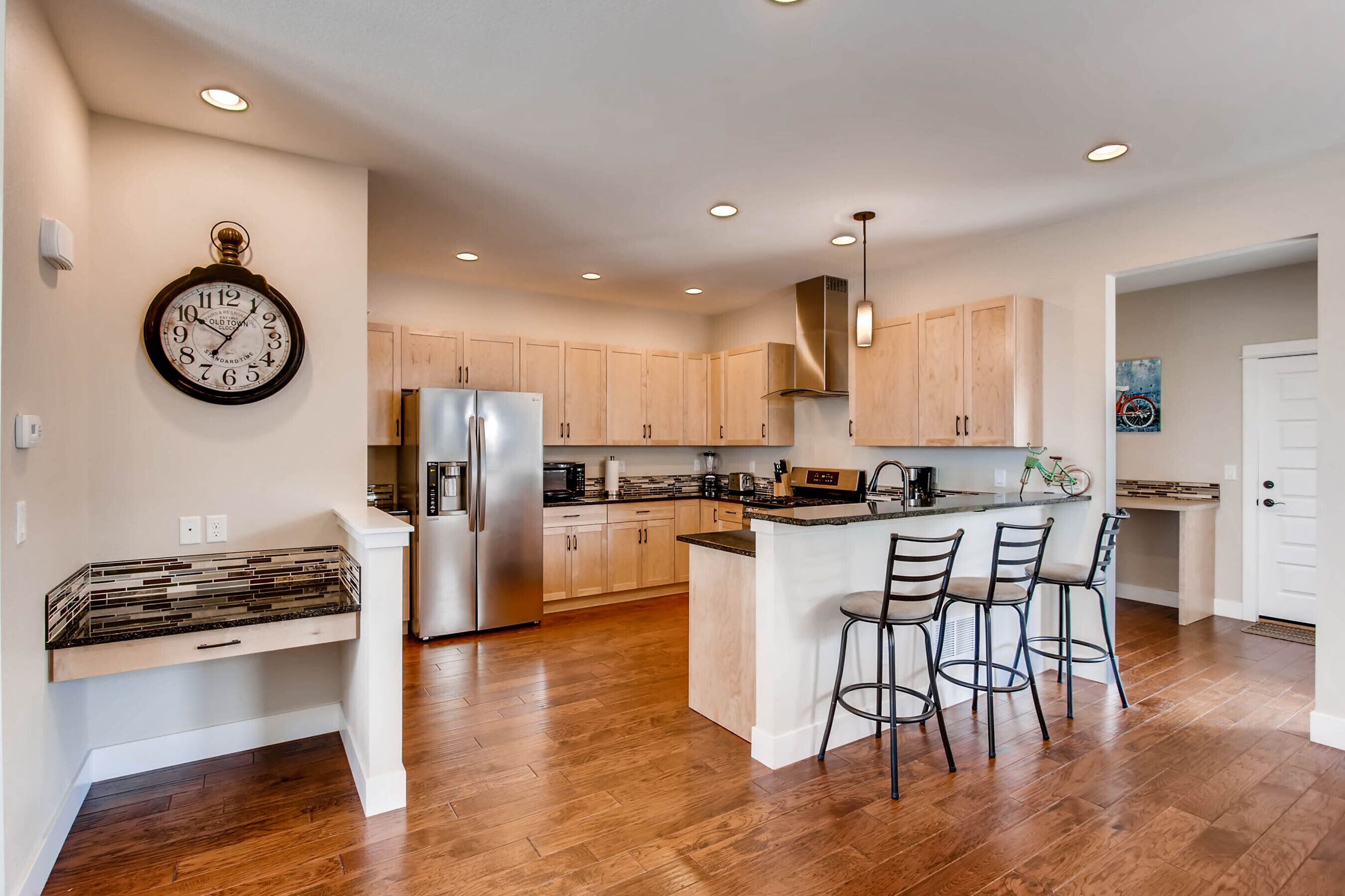 Stones throw away from New Belgium Brewery and walking distance to downtown