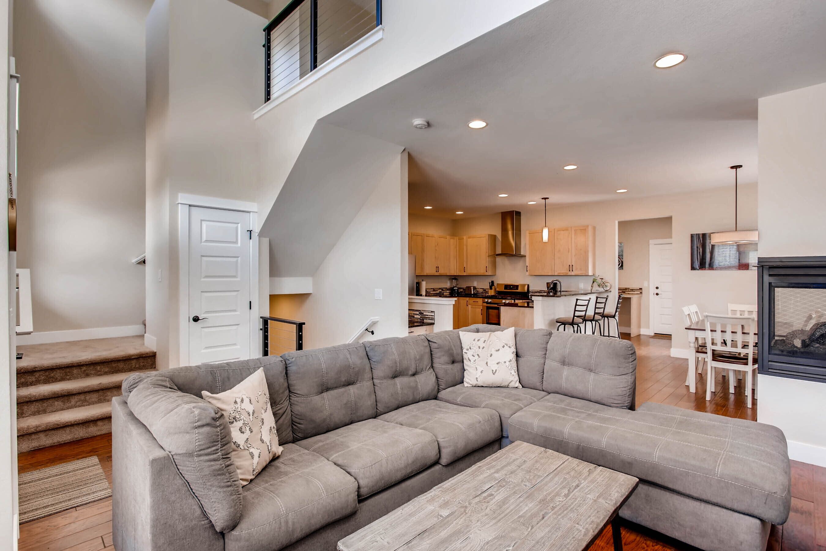 Stones throw away from New Belgium Brewery and walking distance to downtown