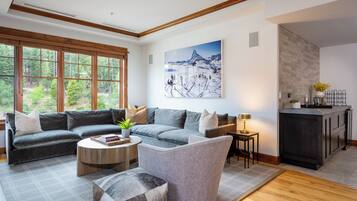 Fireplace, DVD player