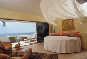 4 عدّة غرف نوم ومكواة/لوح كي وواي فاي وملاءات أسرّة