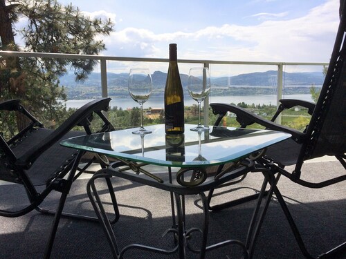Fantastic Lake Views! Complimentary Wine! What More Could You Ask for?!