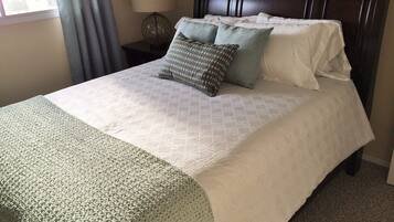 3 chambres, fer et planche à repasser, Wi-Fi gratuit, draps fournis