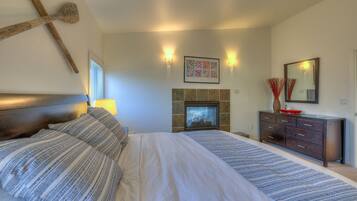 1 bedroom, desk, iron/ironing board, travel crib