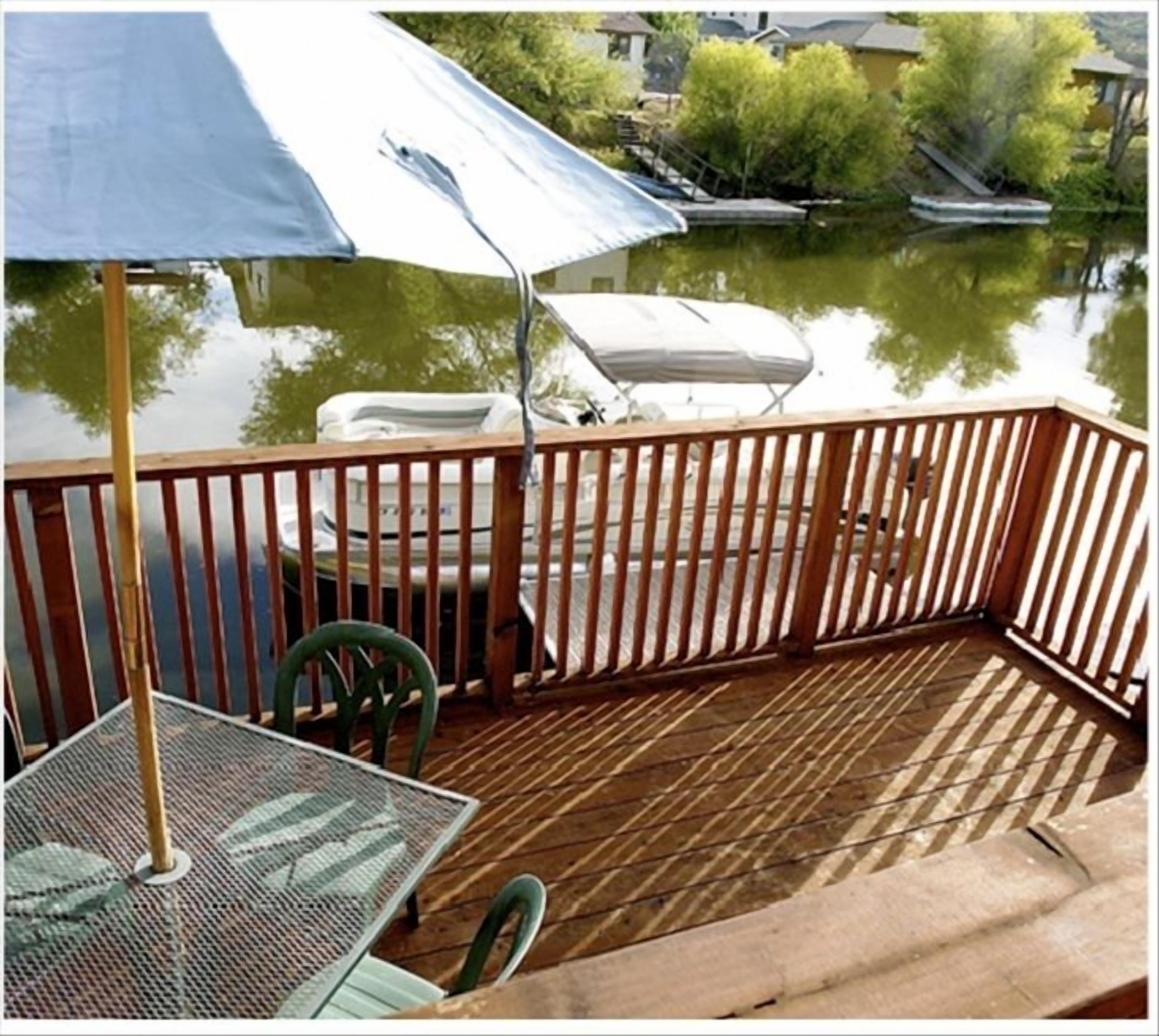 Clear Lake Vacation Home on the Water--Close to Wine-Tasting!