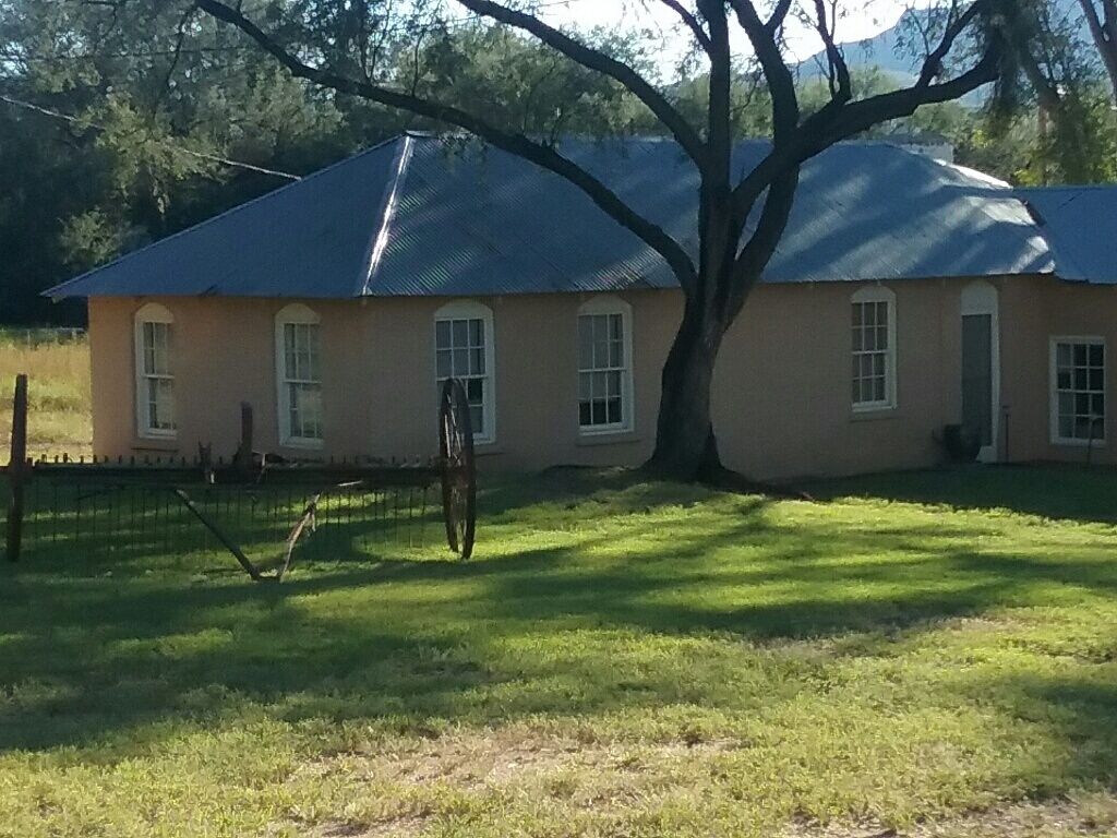 Hidden Ranch House at Santa Gertrudis Lane