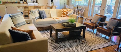 Smart TV, fireplace, DVD player, books