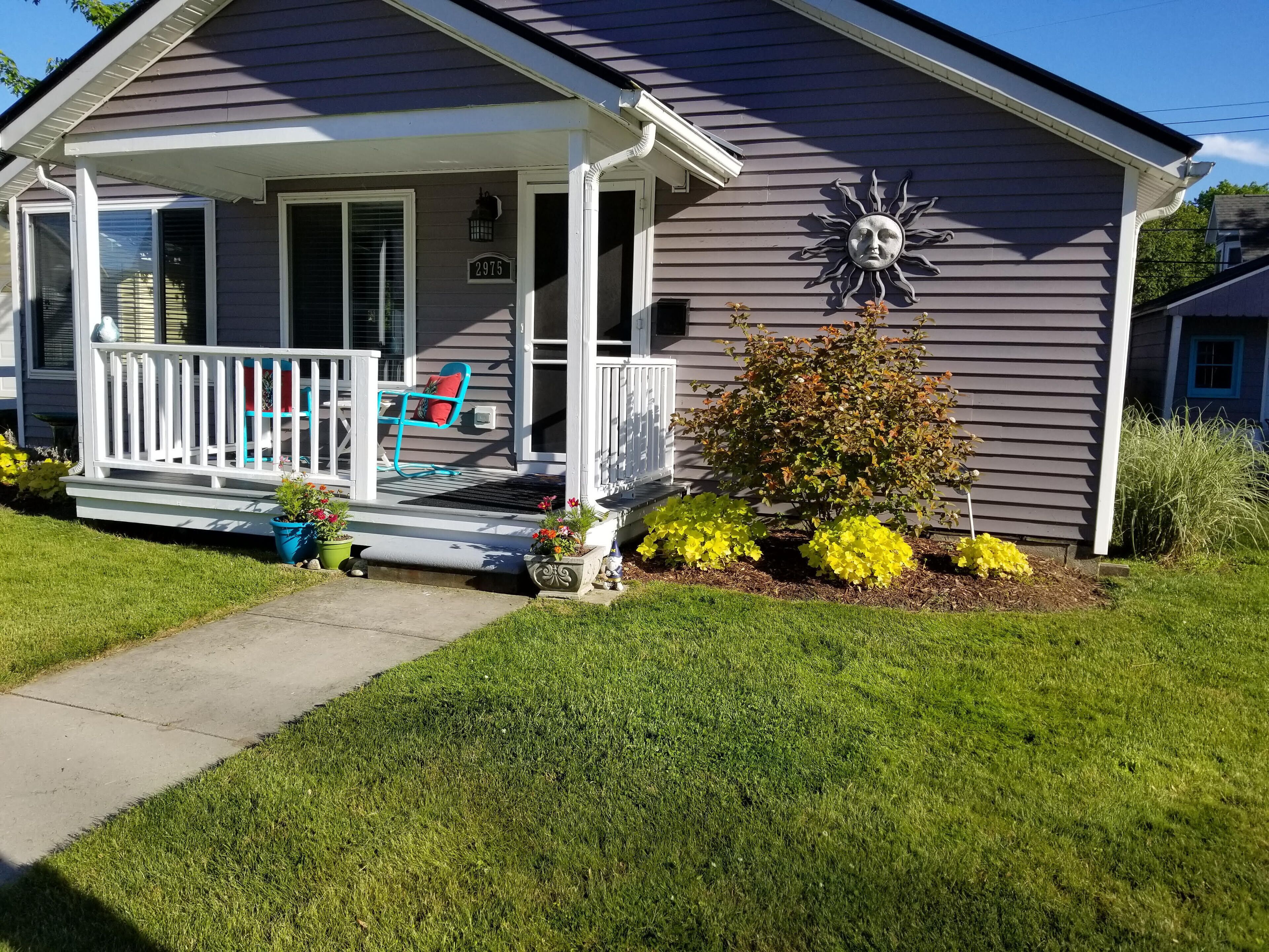 Lake Luxury At It's Finest!!! Come For The View, Stay For The Hospitality!