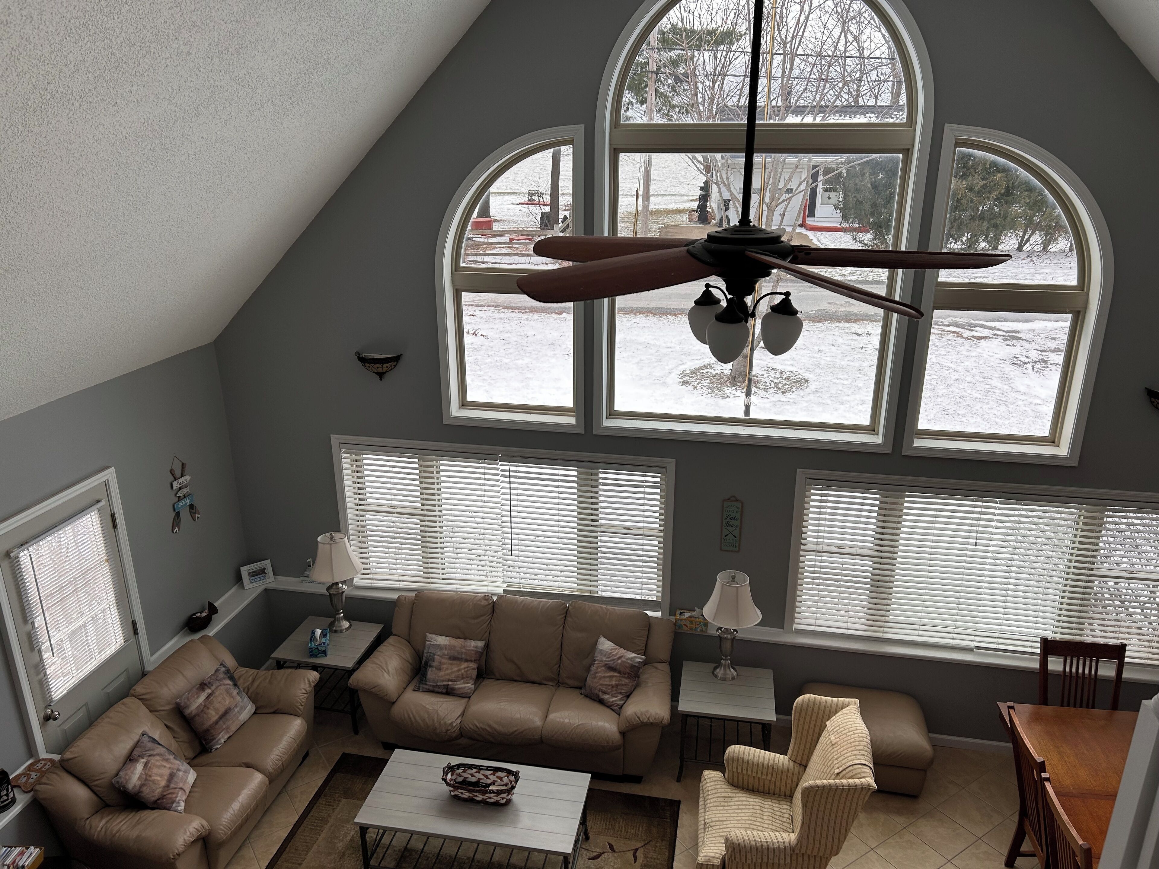 Televisión, videojuegos y libros 