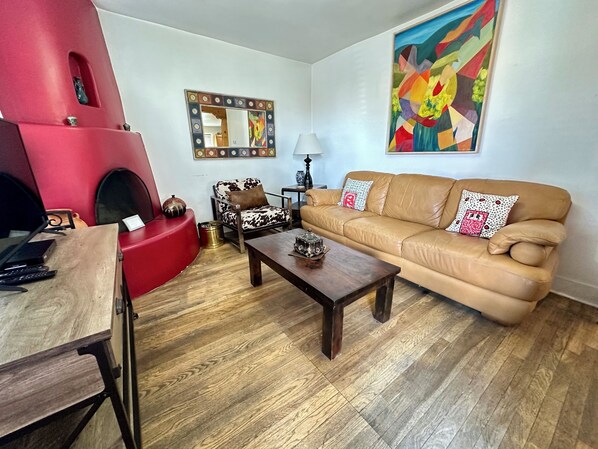 Televisión, chimenea