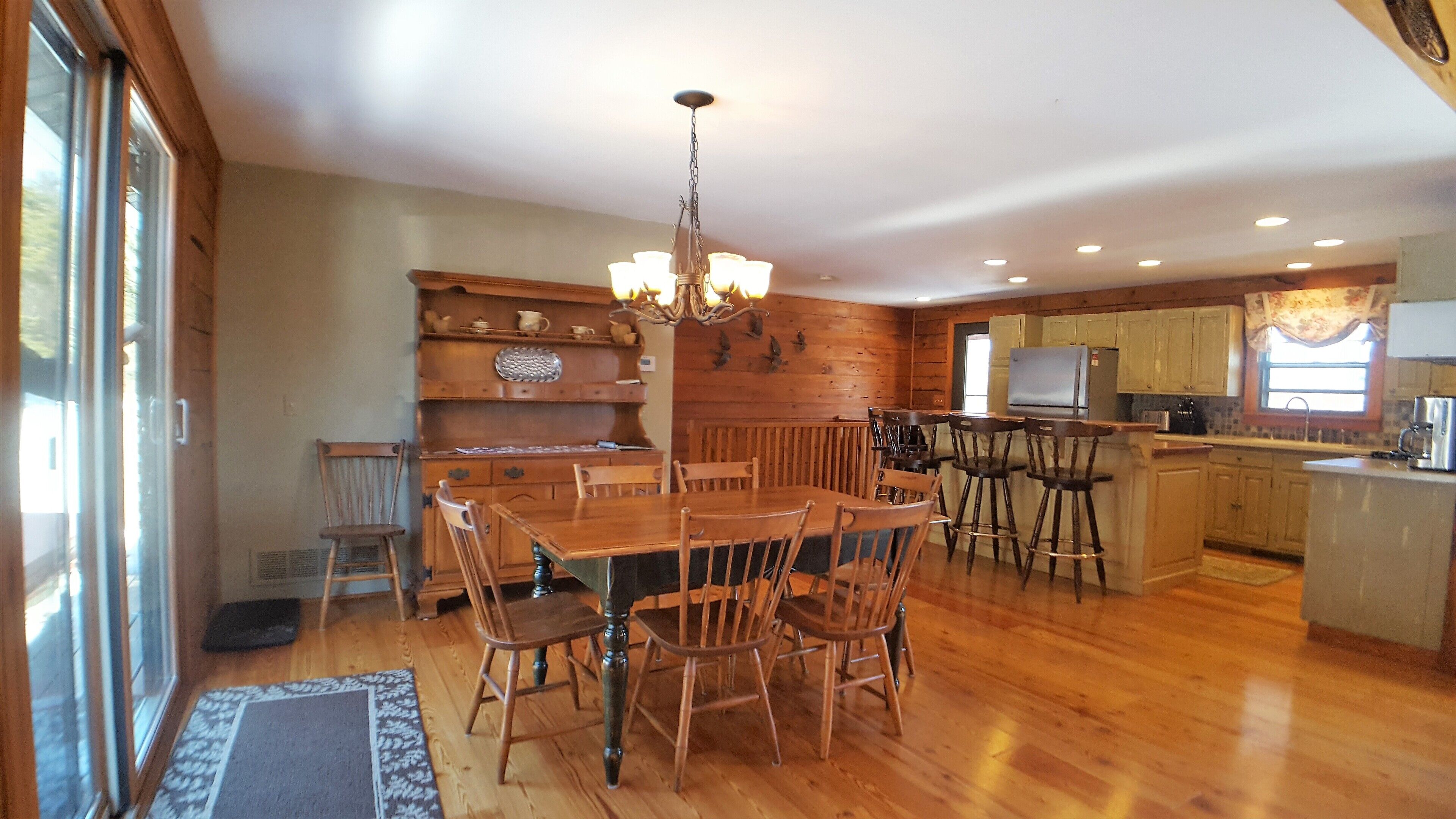 Overlook Cabin - Keuka Lake View -  Large Hot Tub, Central-Air, Private Setting