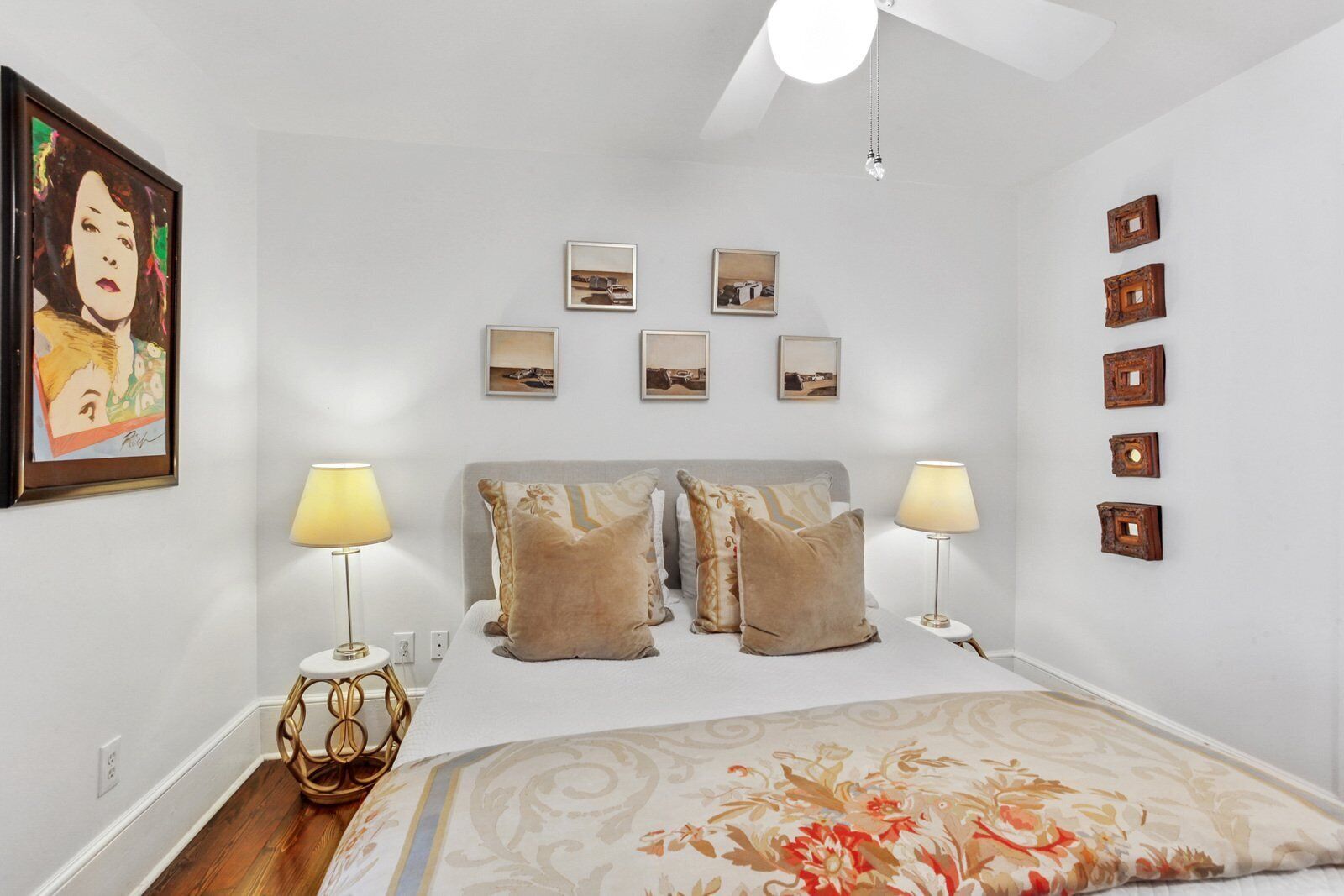 Downtown Savannah: Queen Anne's Victorian +Parking