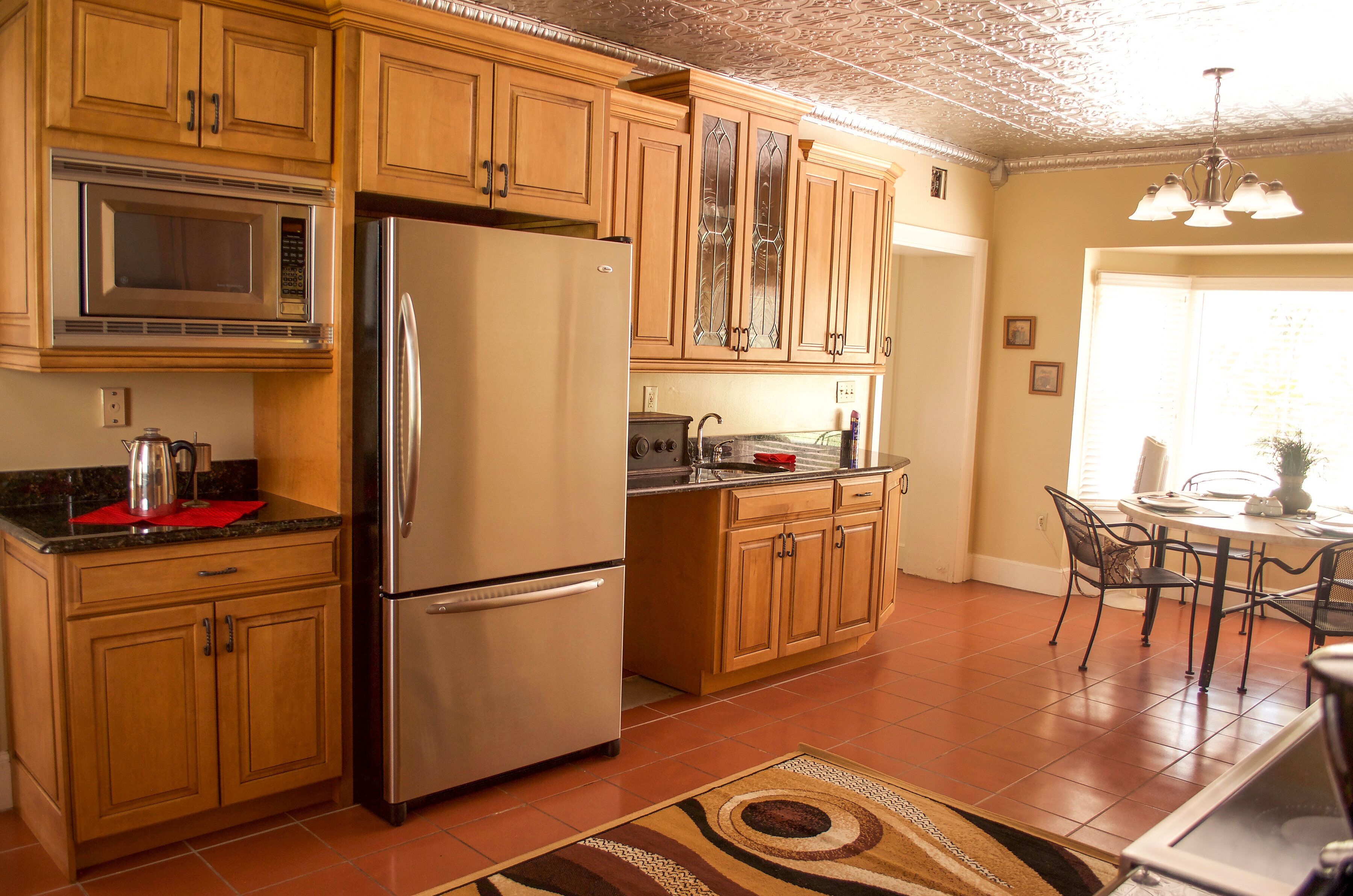 Social Distance on 40 acre Estate - The Manor