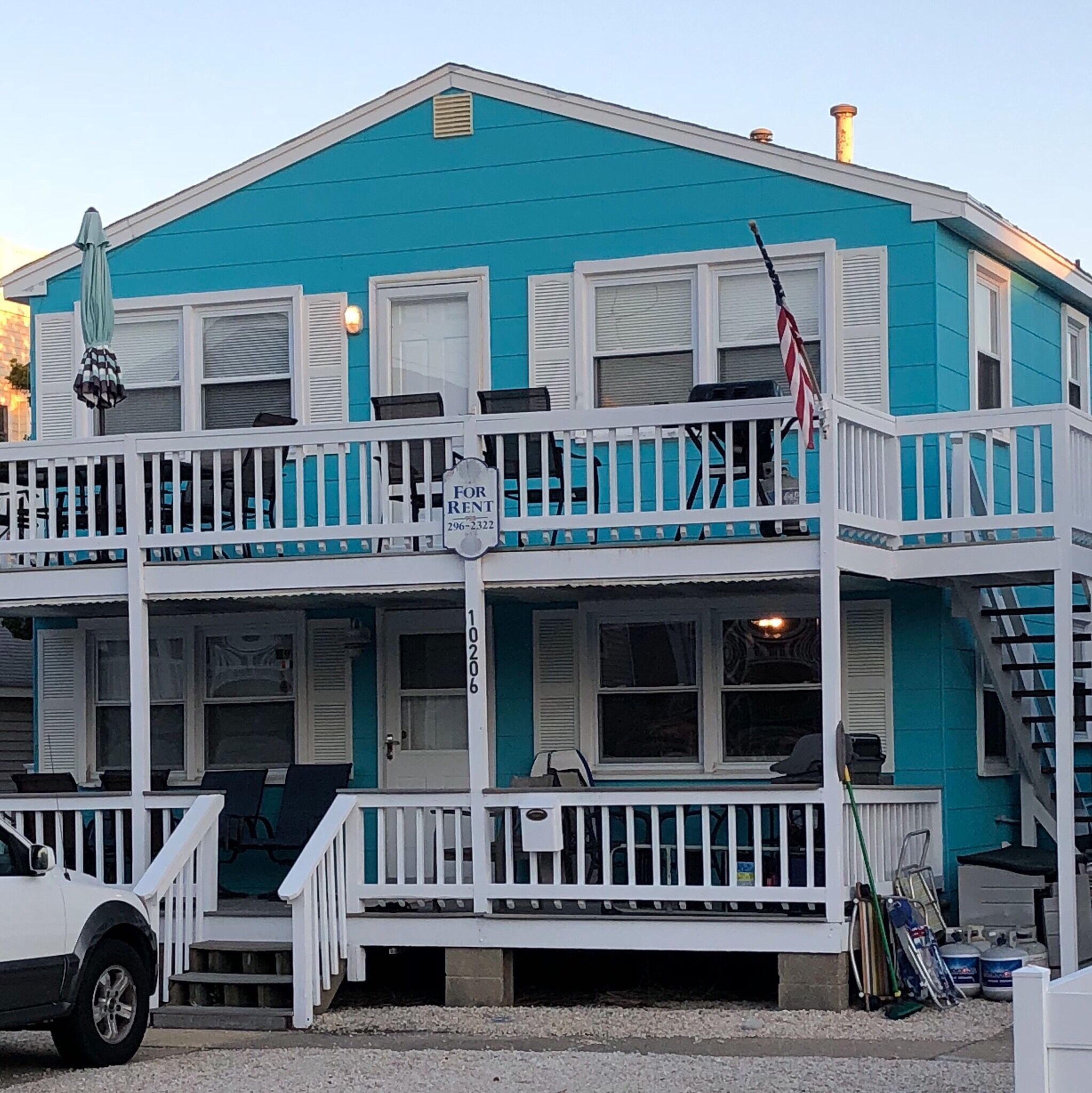 Oceanside Duplex-7 Homes to Beach (2nd Floor Only) Weekly Rental Only