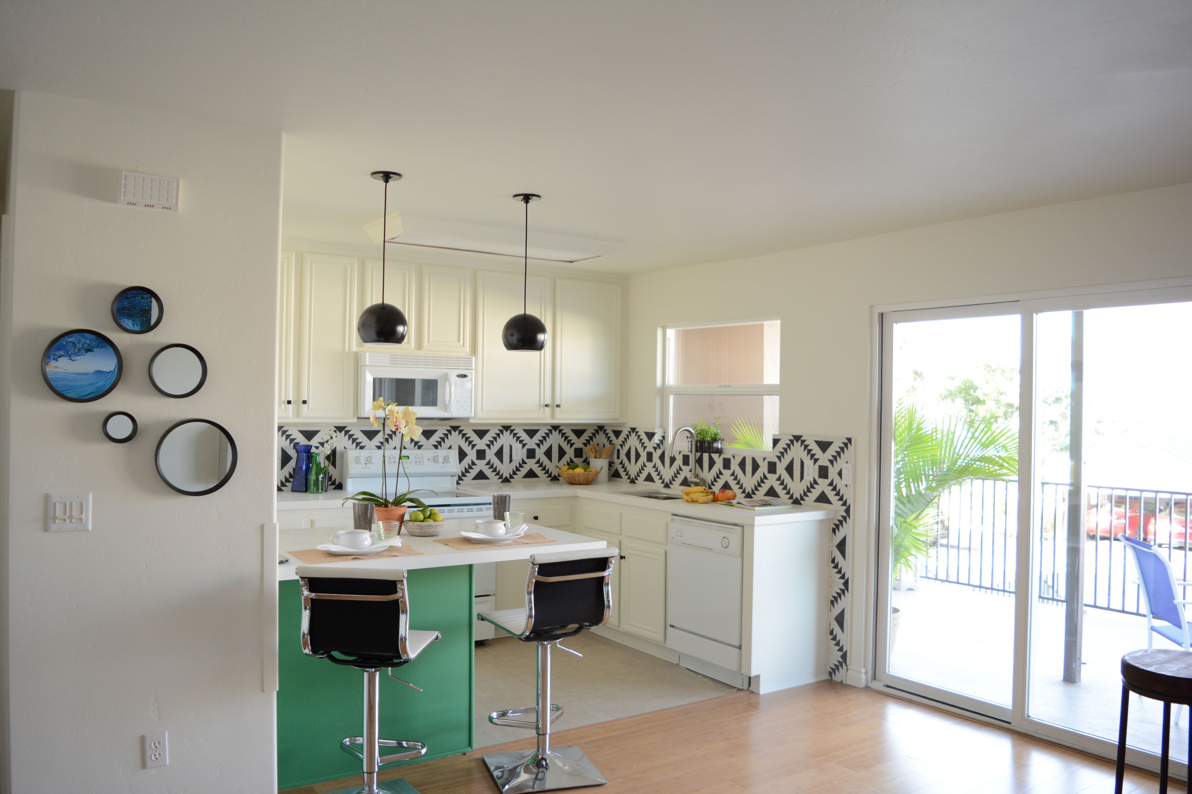 SURFRIDER 1 - 2 Bdrm/2 Bath - Steps to WindanSea Beach, La Jolla