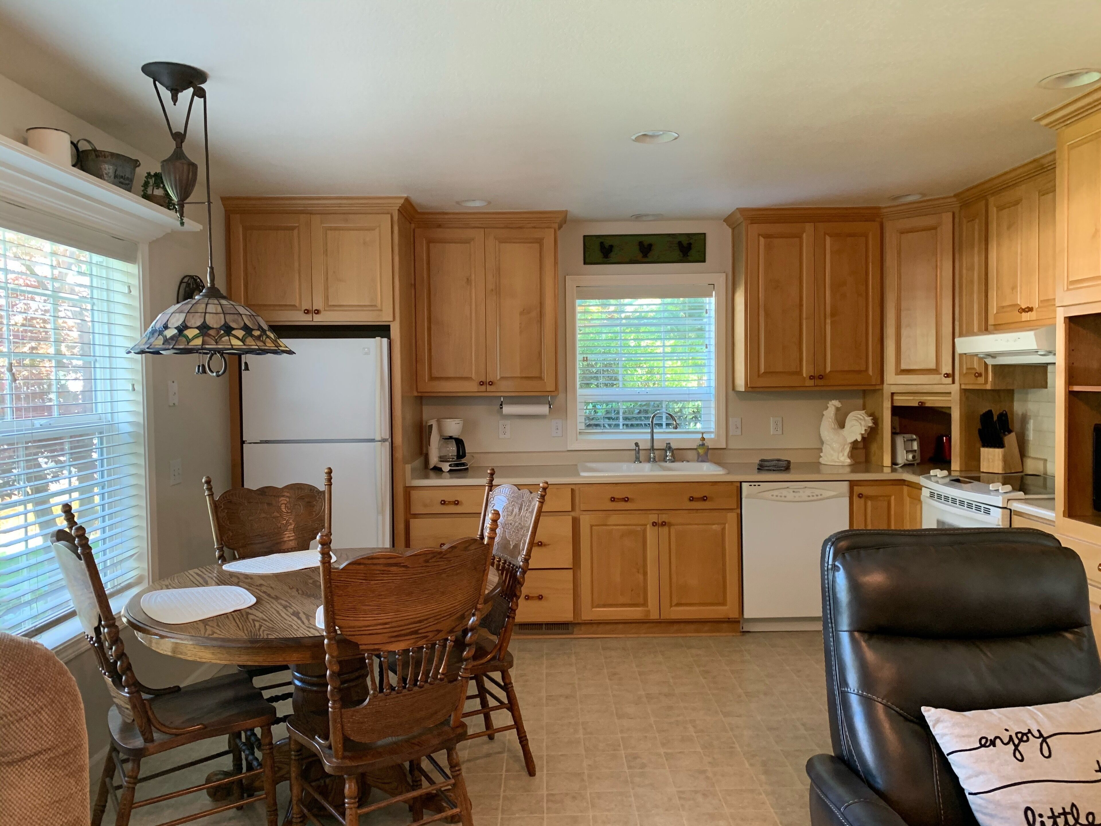 Quiet, Modern, Cottage