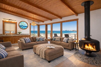 Sandy BEACHFRONT Surfside - at Corcoran Beach, Newly Remodeled w/ HOT TUB!