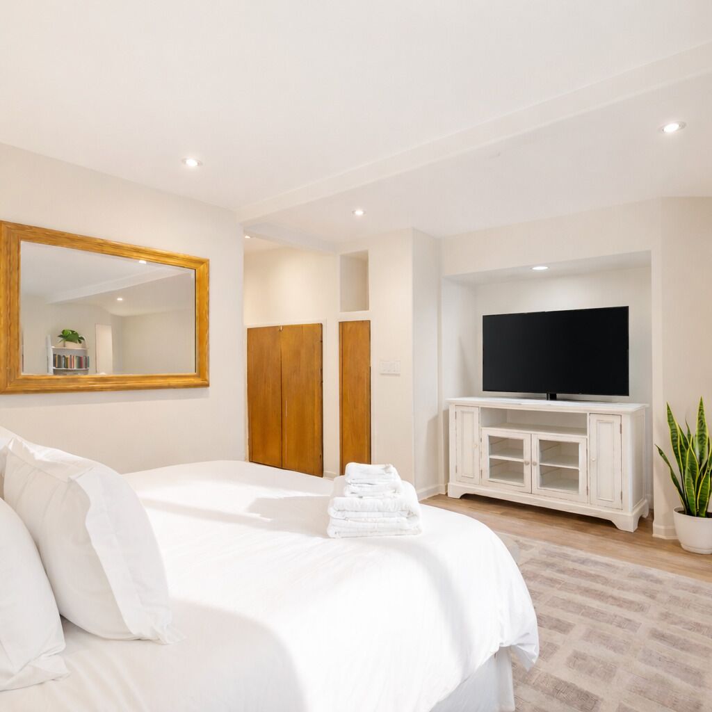 4 habitaciones, wifi gratis y ropa de cama 