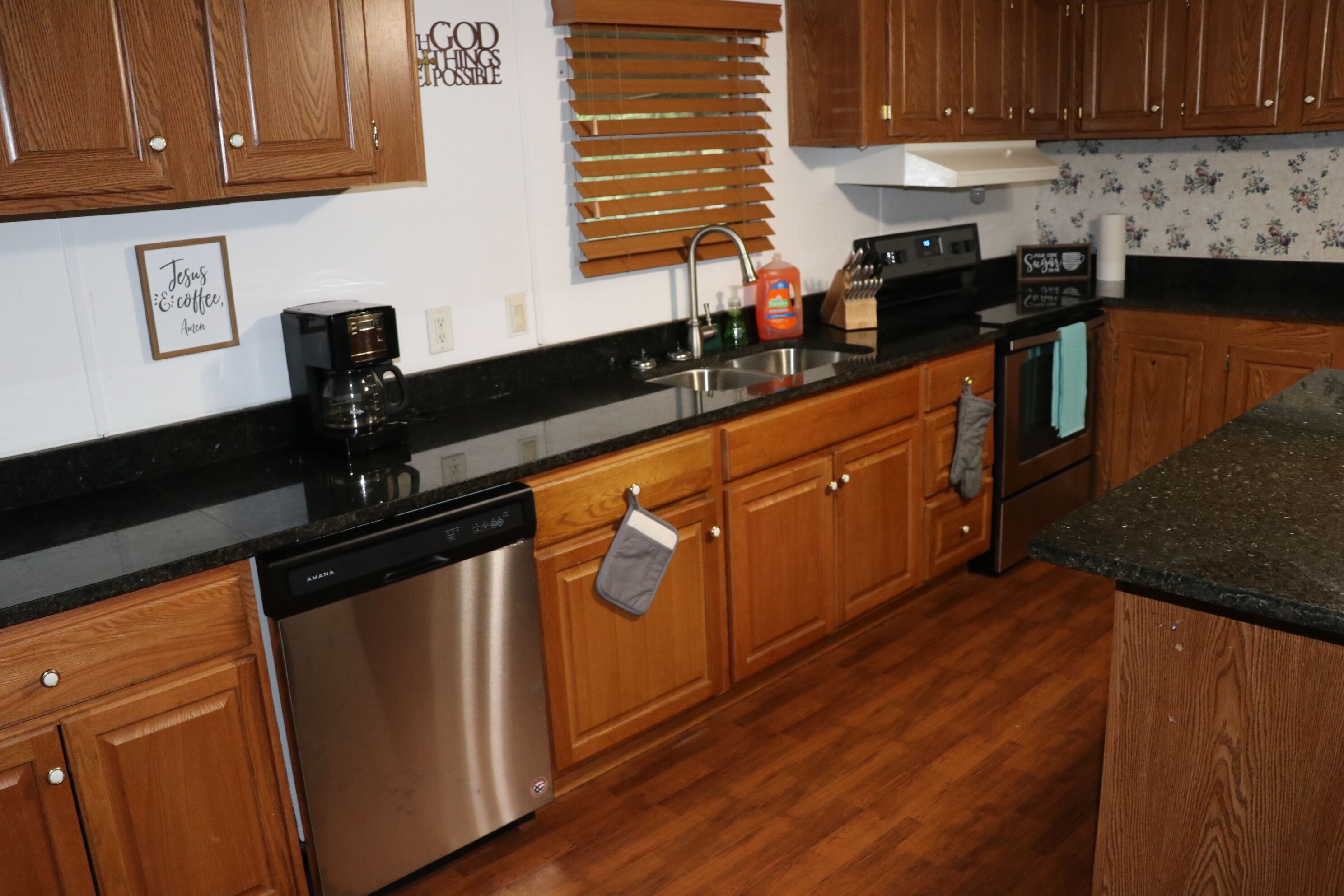 5-Bedroom, 3-Bath Family Cabin