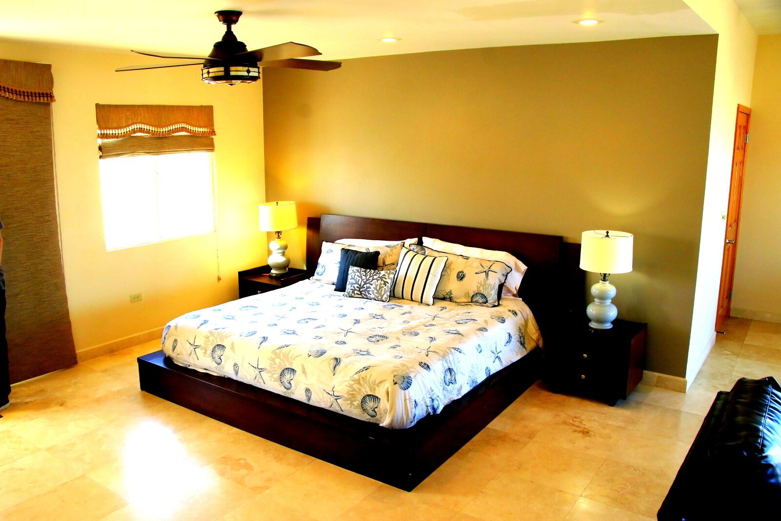 Villa Del Mar, beach front three bedroom Mediterranean home with private pool