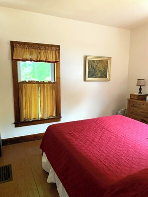 5 bedrooms, iron/ironing board, travel cot, free WiFi