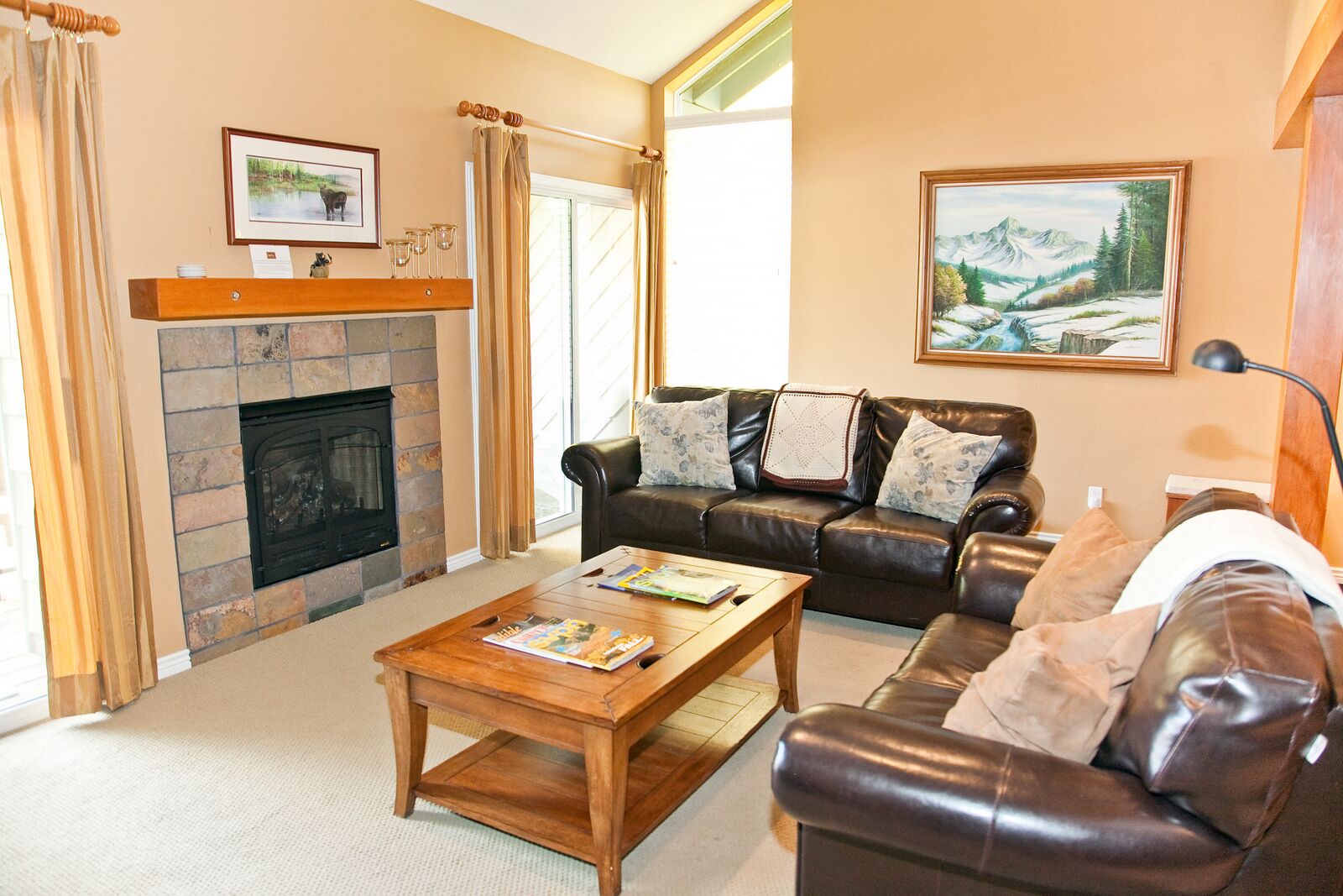 Next to bike path/ BW River, Heated Pool, Bikes/helmets included Great Reviews