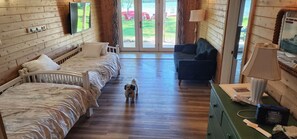 4 habitaciones, wifi gratis y ropa de cama