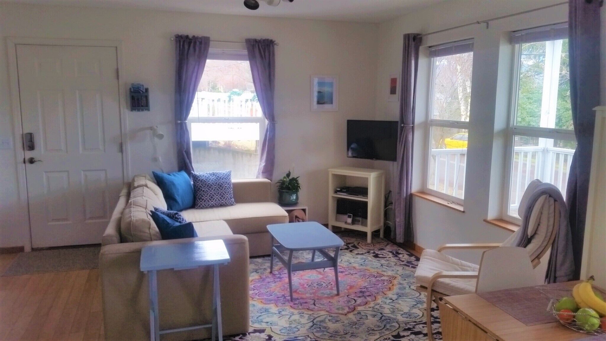 Cozy & Convenient 2BR/1BA Downtown Apartment