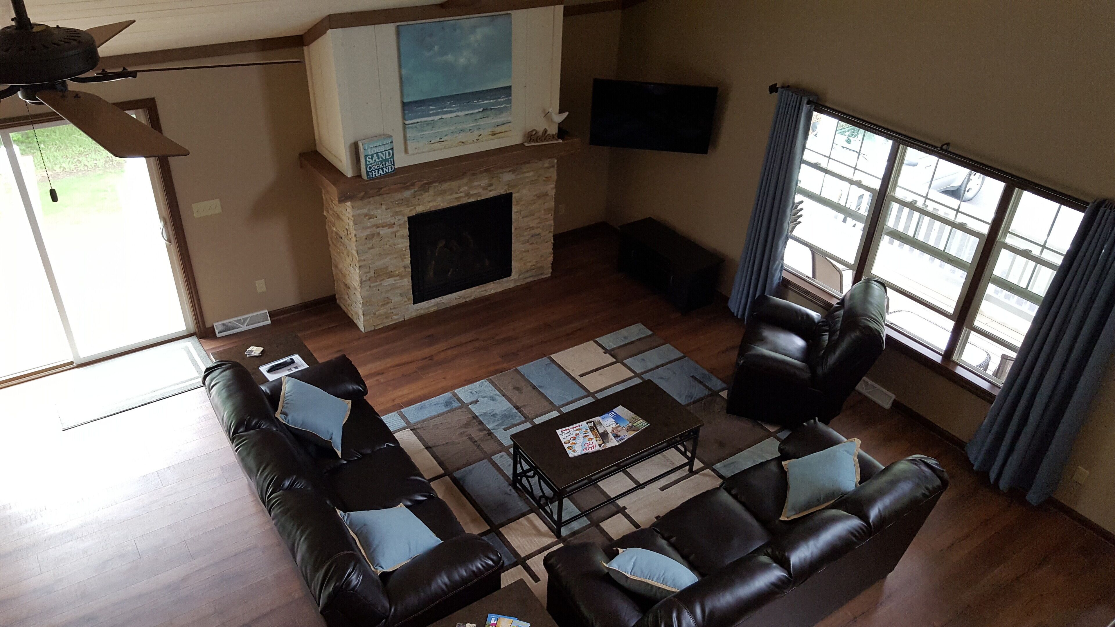 Large Guest House located within the town of Fish Creek