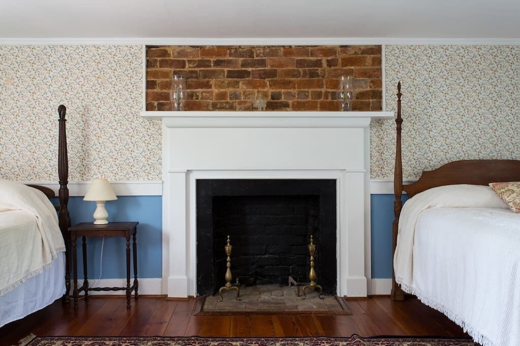 Historic home outside of  Charlottesville, close to Shenandoah