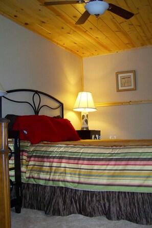 4 Schlafzimmer, kostenloses WLAN, Bettwäsche