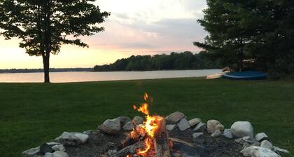 Great sunset views, private setting - many amenities - bathroom renovation 2024