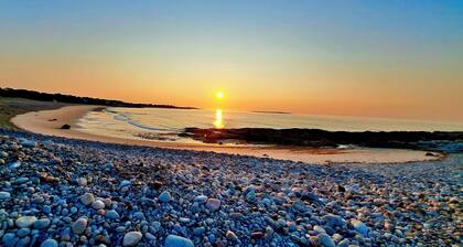 Ympäri vuoden Beach Cottage Long Beach-Gloucester-Cape Ann-Nukkuu 6- $ 2650. 00 / vk