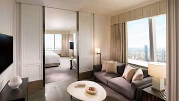 Minibar, in-room safe, desk, laptop workspace