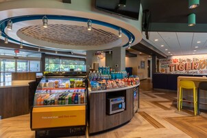 Snack bar