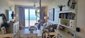 Smart TV, DVD player