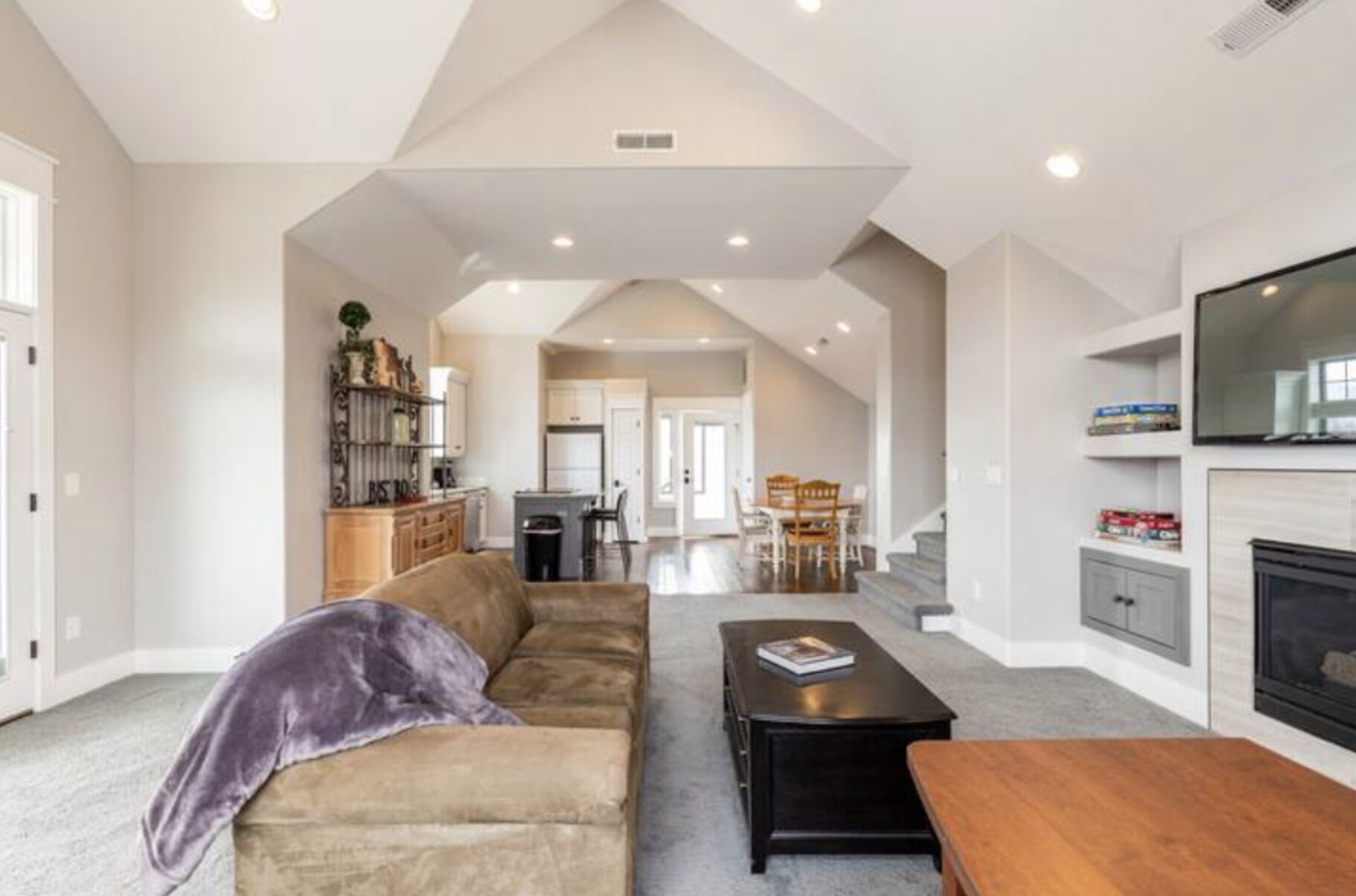 1-bedroom Full Luxury Guest Home In Salt Lake City, Gorgeous Views, close to Fwy