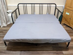 Interior - Reunion Cabin at the St. Mary River (Children stay for free so book 0 Children) (Cardston County)