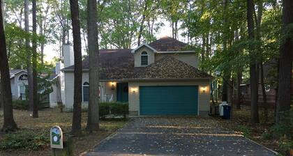 Spacious, well maintained, 4br 3bath home overlooking Golf Course.