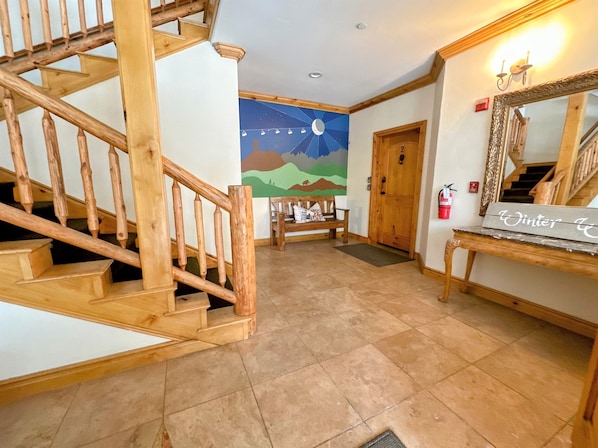 Interior - Gorgeous Condo Steps to Canyon Lodge – Hot Tub, Sauna, Private Garage & More (Mammoth)
