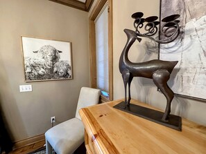 Interior - Gorgeous Condo Steps to Canyon Lodge – Hot Tub, Sauna, Private Garage & More (Mammoth)