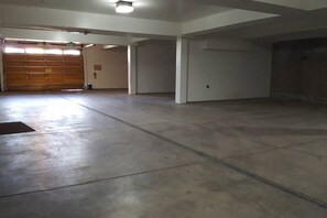 Property grounds - Gorgeous Condo Steps to Canyon Lodge – Hot Tub, Sauna, Private Garage & More (Mammoth)