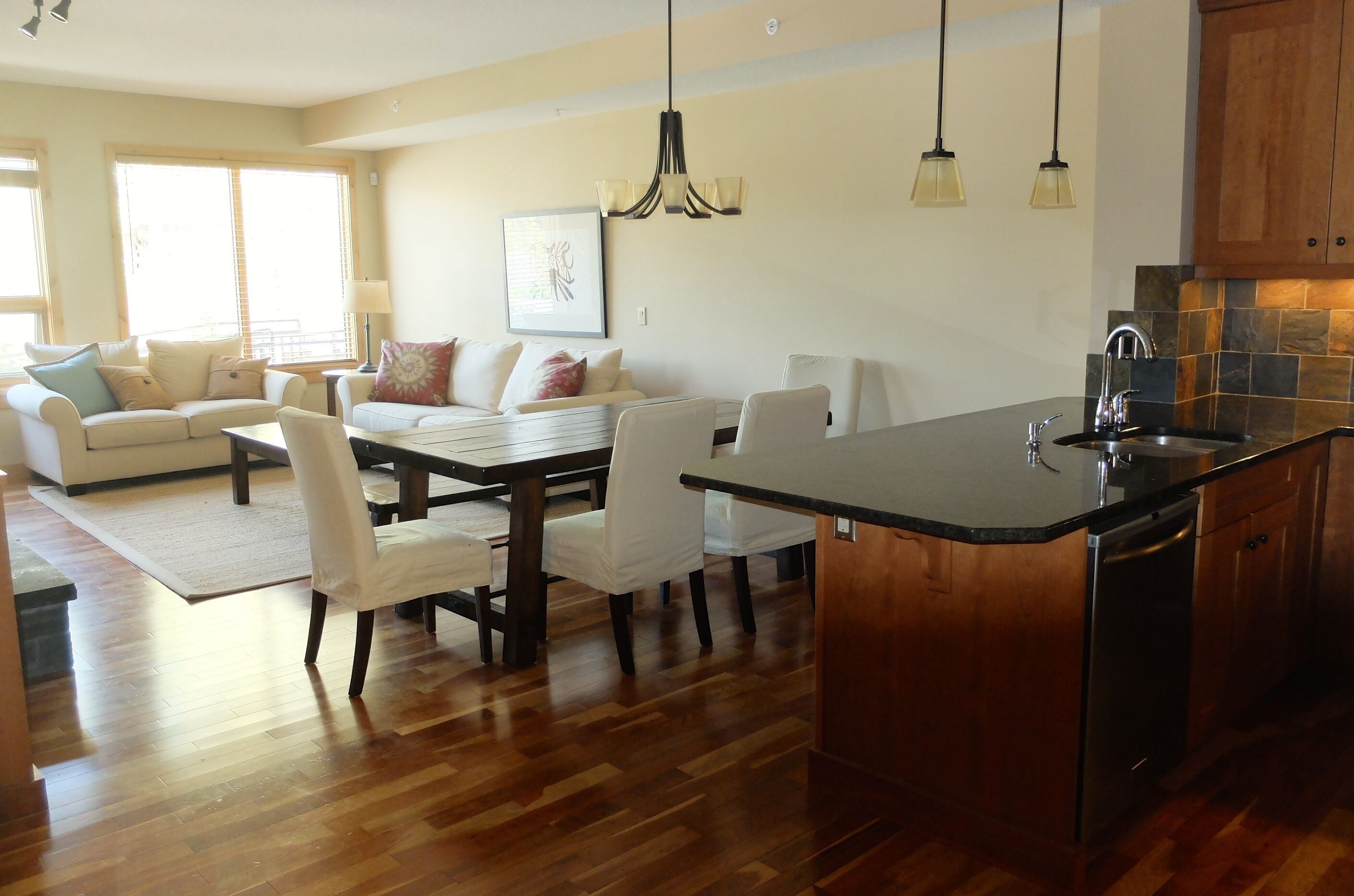 Rundle Cliffs Lodge in Canmore Spring Creek Mountain Village